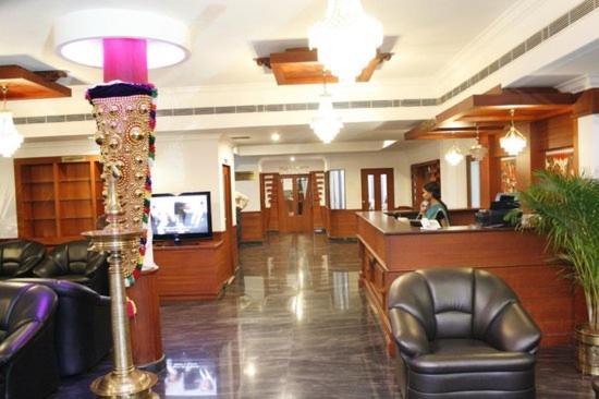 Gee Bee Palace Angamaly Exterior foto